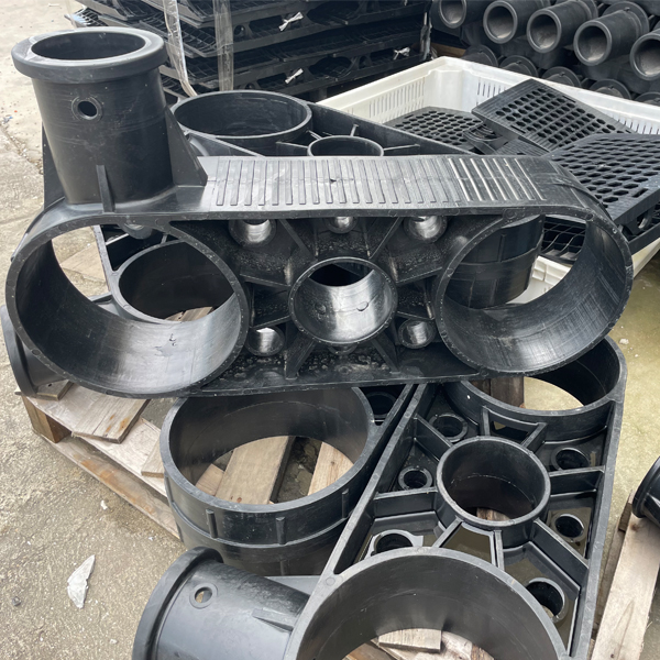 Injection Mold HDPE Cage Bracket