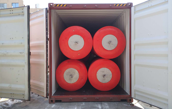 cylindrical buoy for fish farming