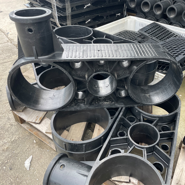 315mm Double Holes HDPE Fish Cage Bracket