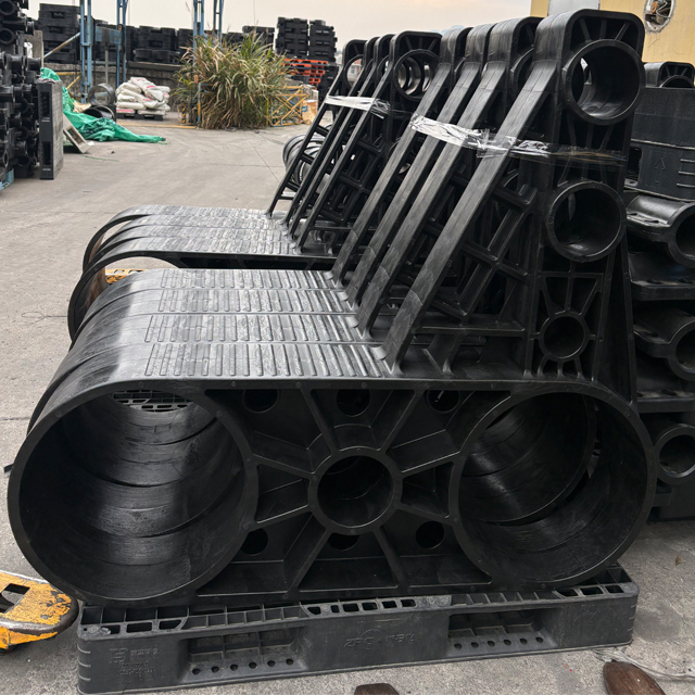 450mm HDPE Cage Bracket Integrated Injection Type