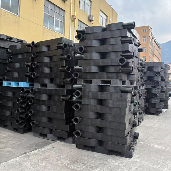 floating fish cage bracket